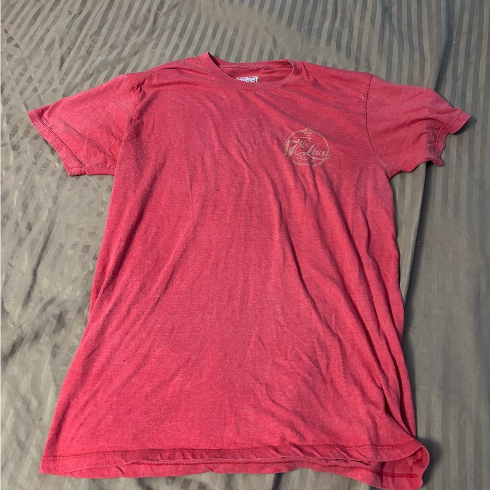 17th Street Surf Shop Vintage Red Graphic T-Shirt Medium